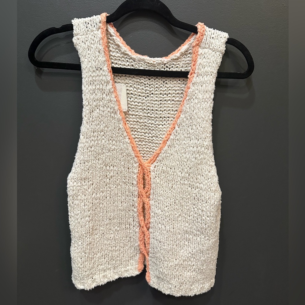 Free People | Knitted Vest Coral Cream | Medium | NWT